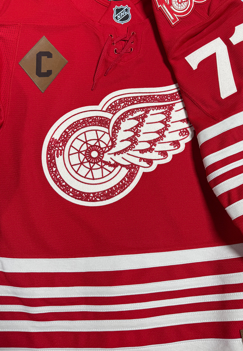 ANY NAME AND NUMBER DETROIT RED WINGS CENTENNIAL FANATICS PREMIUM NHL JERSEY WITH PATCH (HAND STITCHED ON-ICE NAME/NUMBER/CUSTOMIZATION)